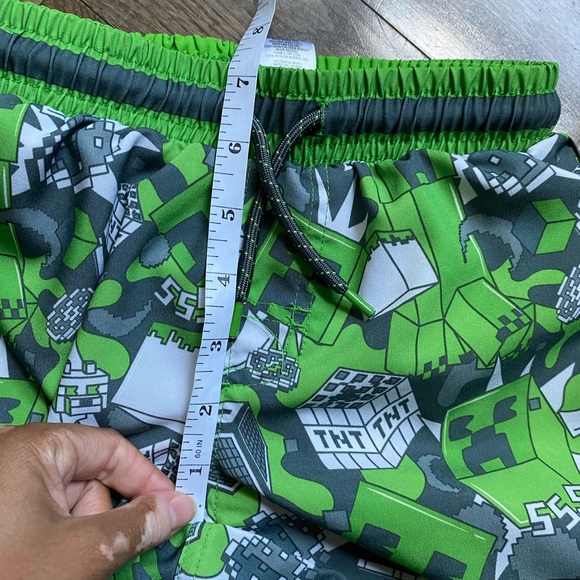 Minecraft Swim shorts swim trunks size 4/5, like new - Picture 5 of 6